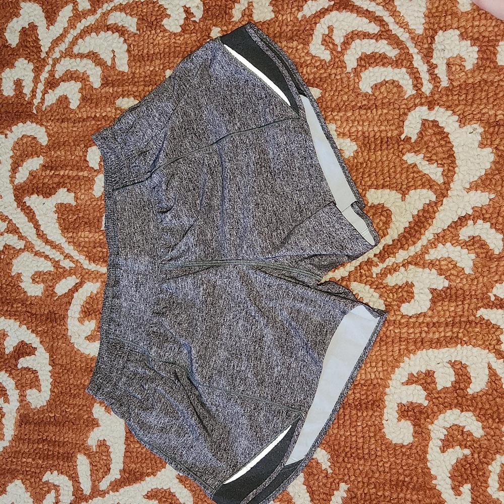 Lululemon Hotty Hot Short II *Long 4"Heather Lux Multi Black / Heathered Black